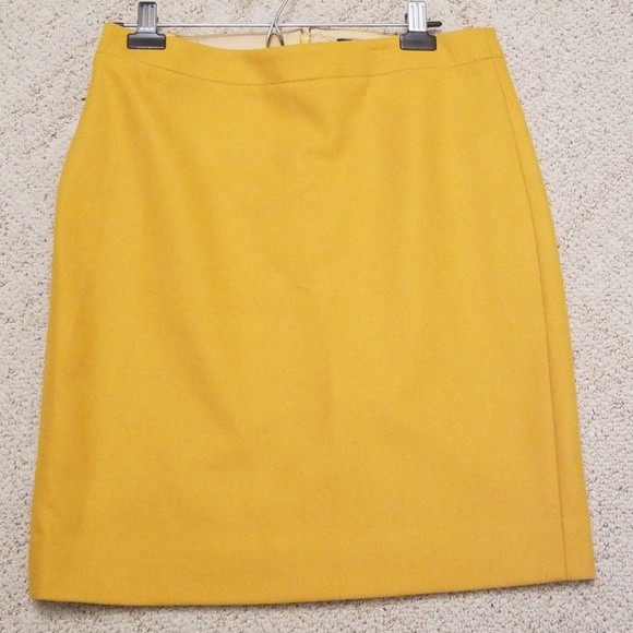 J. Crew Dresses & Skirts - J. Crew pencil skirt - sz 10